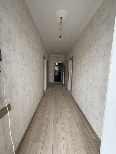 3 otaqlı ev — işıqlı və geniş planlama - Düz xəttli uzun koridor, hər