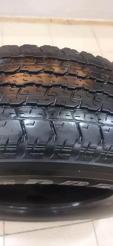 megan diski: İşlənmiş Şin Bridgestone 265 / 65 / R 17 — 6