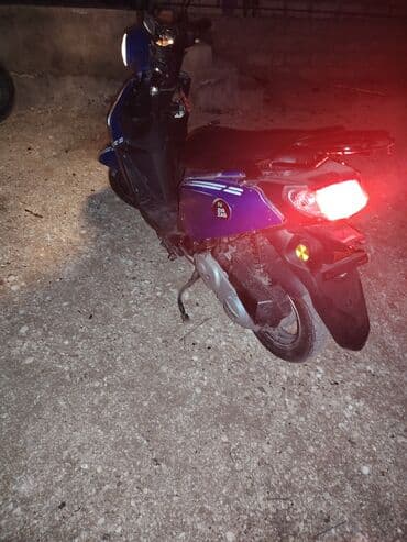 turbo moped: Mavi rəngli şəhər skuter/moped - Rəng: parlaq mavi, yanlarda “Zigzag” — 6