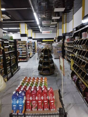 nerimanovda obyekt satilir: Hal hazirda faliyet gosterir gedis gelis yolunun uzerinde cox — 9