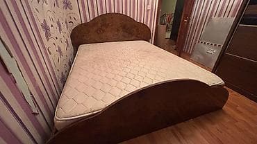 sandiq mebel: İşlənmiş, İkinəfərlik çarpayı, Bazasız, Matras ilə, Siyirməsiz, Azərbaycan — 2