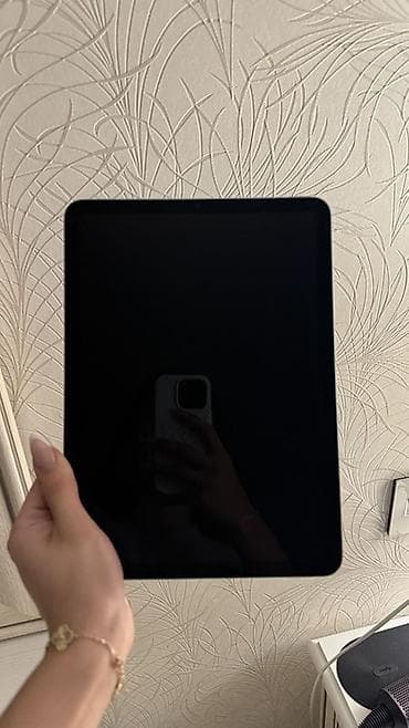 iphone adapter usb: Apple iPad Air (5-ci nəsil) 64gb – bənövşəyi rəng Tam ideal vəziyyətdə — 4
