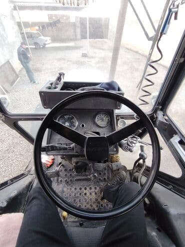 Lincoln: Salam, Traxtir saz vəziyyətdədir. Satılır arxasında ot biçəni, Yem — 9