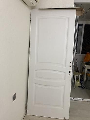 Ağ rəngdə otaq qapısı 4 ədədi - Material: MDF/taxta əsaslı, boyalı ağ