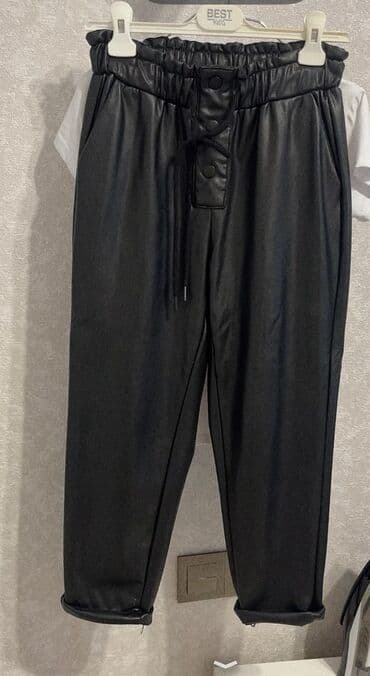 Markadi 150 azn alinib 15 azna satilir ici qalindi ust deridi cox