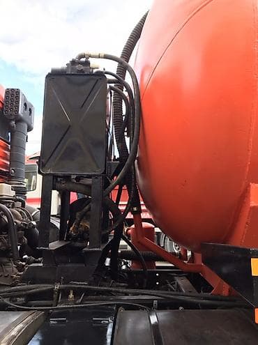 Məhsul: KAMAZ şassisi üzərində vakuum/fekal maşın (kanalizasiya nasosu