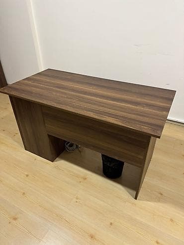 Bağ, çöl mebeli: 2 əl ofis mebelləri satılır.6 aydır alınıb ofis dəyişdiyinə görə — 3