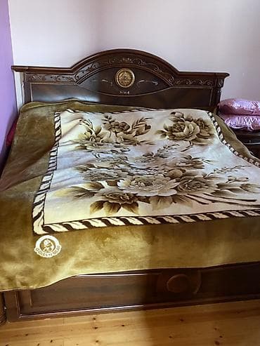 demir agac: Klassik üslubda yataq otağı mebel dəsti Tərkibi: - 2 ədəd tumbə: tünd — 7