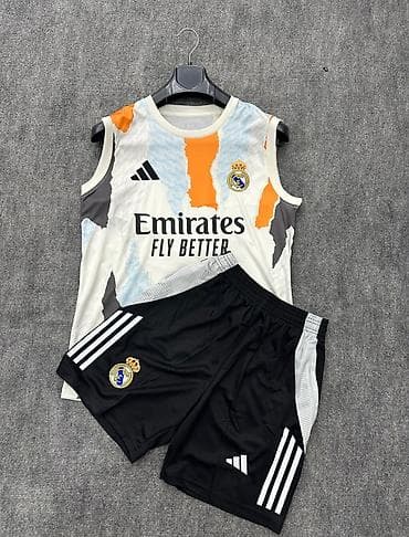 Real Madrid idman dəsti – köynək (qolsuz) və şort Başqa növləri var -