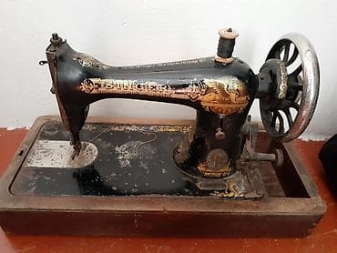 Antik Singer tikiş maşını. Orijinal. Seriya nömrəsi: A1435234 (korpus