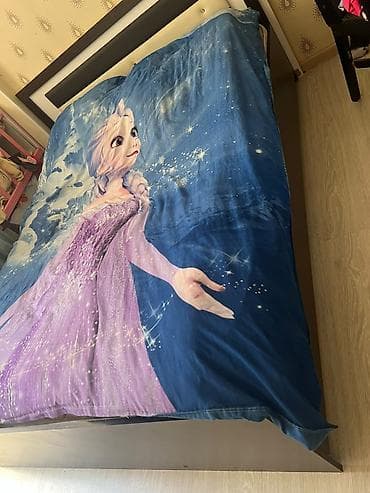 setqa qapılar: Taxt satilir yaxsi vezyetdedi. matrasi setkasi içine daxildir. 190 — 2
