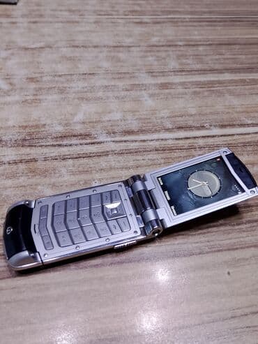 islenmis telfonlar: Vertu Constellation, rəng - Qara — 4