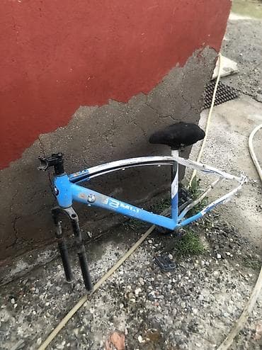 velosiped satisi 29: 26 lıq stels rama tund qehveyi reng 15m 26 lıq bmw aliminum rama mavi — 2