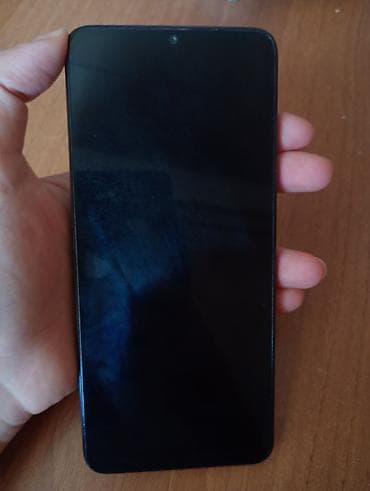 redmi 60 pro: Redmi smartfon Xüsusiyyətlər: - Arxa tərəfdə dairəvi modulda AI — 2