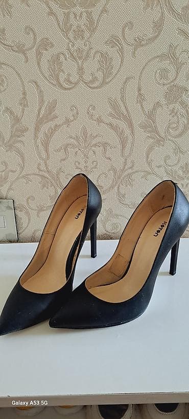 Toy paltarları və aksesuarları: Tuflilər, Ölçü: 38, rəng - Qara, İşlənmiş — 5