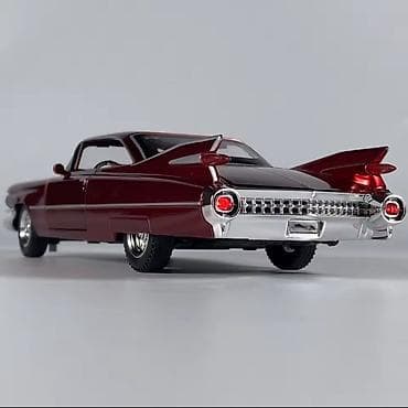 Kitablar və jurnallar: Kolleksiya üçün klassik avtomobil modeli – qırmızı rəngli, metal — 6