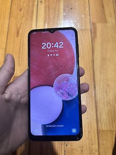 en ucuz samsung a14 128 gb: Samsung Galaxy A13, 64 GB, rəng - Qara, İki sim kartlı — 1