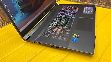 komputer notebook: İşlənmiş MSI, 17.3 ", Intel Core i7, 1 TB — 2