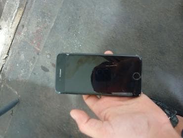 ipod classic 7: IPhone 7, 32 GB, Qara, Barmaq izi — 2