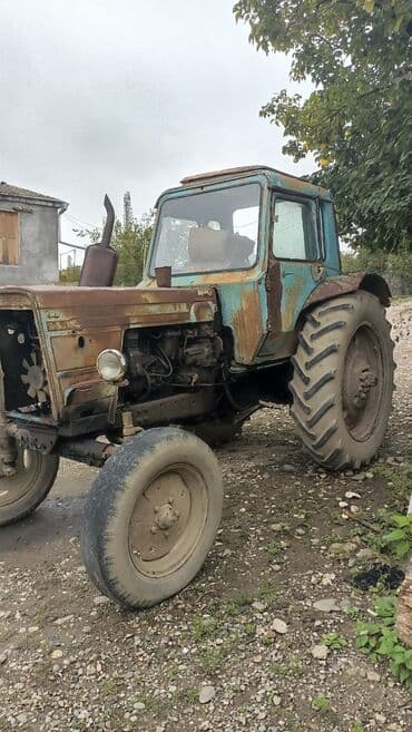 təkər traktor: Traktor (Kabinalı, arxa təkərli) Məhsul təsviri: - Kabinalı klassik — 2