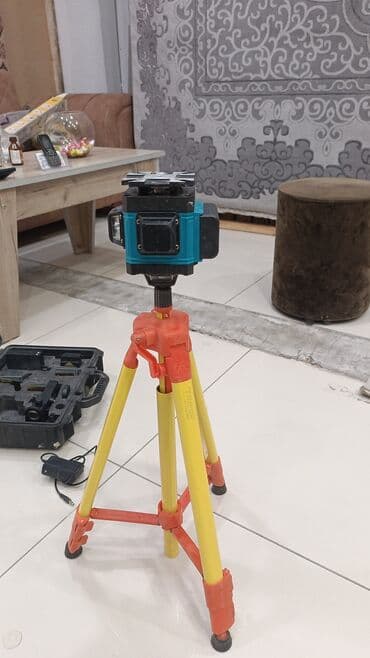 алчипан потолок: Лазерный нивелир — 1