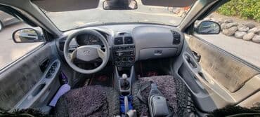 hundai grandeur: Hyundai Accent: 1.5 l | 2005 il Sedan — 6