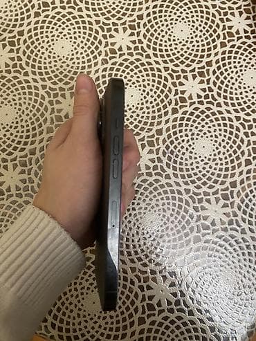 airpots pro: IPhone 14 Pro, Qara, Simsiz şarj — 2