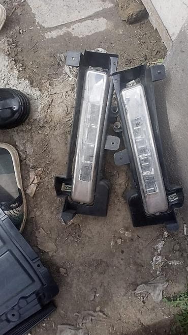 İşıqlandırma sistemləri: BMW 5 Series üçün orijinal kuzov və asqı plastik detalları satılır — 6