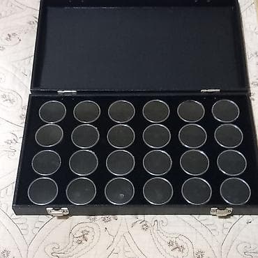 gerbli qəpik satışı: - Sikkə, qızıl, almaz və sairəni yığmaq üçün nəzərdə tutularaq — 1