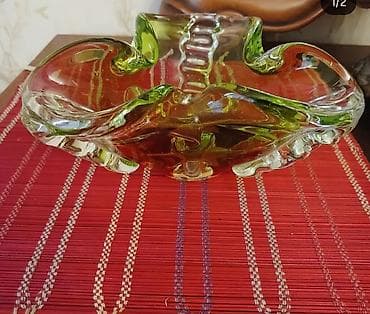 Ünvan: Şüşə dekorativ qab - Material: qalın, ağırlıqlı şüşə - Rəng