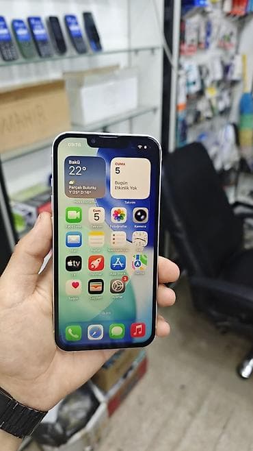 macbook 2 el: IPhone 13, 128 GB, Ağ — 1