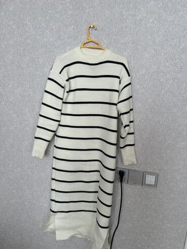 toxunma yun donlar: 🤍 Ağ-qara zolaqlı trikotaj don Yalnız bir dəfə geyinilib, demək olar — 3