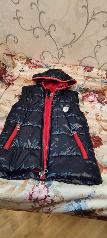 Bayram kostyumları: 8-9-10-11 yaş hem qíz hem de oğlan úçun. Ela veziyyetde
uzunluğu 52 sm — 1