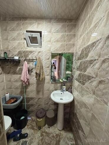 2 mərtəbəli həyət evləri: İki mərtəbəli həyət evi - Ümumi plan: 2 mərtəbə, balkonlu fasad — 12