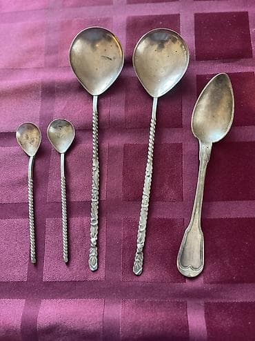 Antik qaşıq dəsti – 5 ədəd - Material: gümüş rəngli metal (üstündə