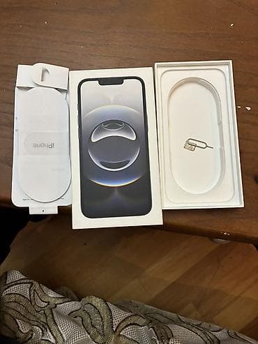 iphone 16e almaq: IPhone 16e, 128 GB, Qara, Face ID — 5