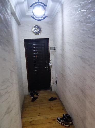 esed ehmedov kucesi: 1 otaqlı mənzil – mətbəx və dəhlizli - Plan: girişdə uzun dəhliz, ayrı — 2