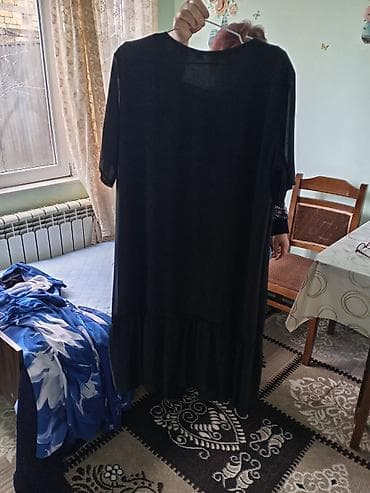 Qadın geyimi – qara rəngli uzun paltar - Model: boş kəsimli, rahat