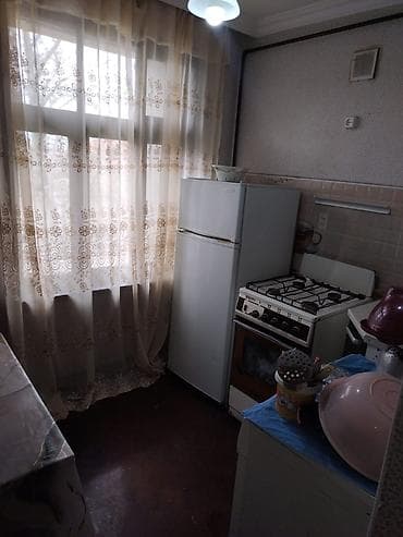 berde evler: Gəncə şəhəri, Heydər Əliyev prospekti, 5mərtəbəli binanın 3cü — 6