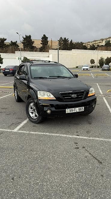 muravey satiwi: Kia Sorento – qara rəngdə, tam ölçülü SUV - Korpus: 5 qapılı, qara — 1