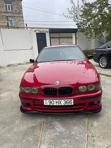 ceşka stop: BMW 5 Series sedan (E39) – qırmızı rəngdə, 4 qapılı. Xüsusiyyətlər və — 8