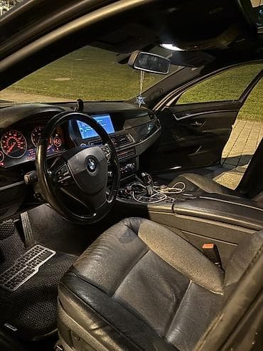 ucuz bmw: BMW 5 Series (F10) sedan - Kuzov: qara rəng, 4 qapı, M-stil — 6