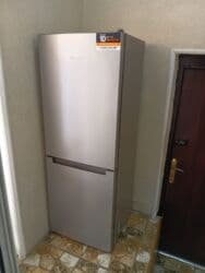 İşlənmiş 2 qapılı Indesit Soyuducu Satılır, rəng - Gümüşü, Təkərli