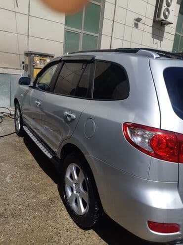 qadınlar ucun maşınlar: Hyundai Santa Fe: 2.2 л | 2007 г. Внедорожник — 3