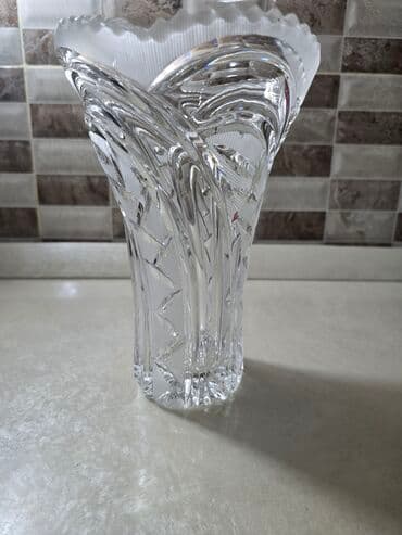 Bitkilər: Bir vaza, Xrustal — 1