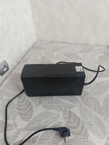 komputer pc: İşlənmiş UPS, < 500 Vt, Rozetkaların sayı - 2 — 3