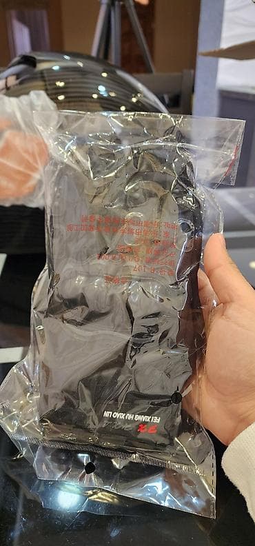 xonca desti: 1 ədəd M razmer kask. kaskın hər 3 tərəfində təhlükəsizlik üçün işıq — 4