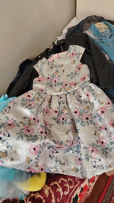 kepenekler: Uşaq geyim dəsti - Gümüşü parıltılı, çiçək naxışlı qız uşağı donu — 1