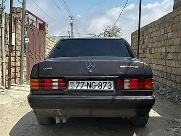 az avto: Mercedes-Benz 190: 2 l | 1992 il Sedan — 3