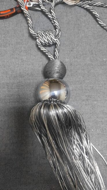 maqnit perdeler: Pərdələr üçün müxtəlif aksesuarlar təklif olunur. Birinci dəstə oval — 5